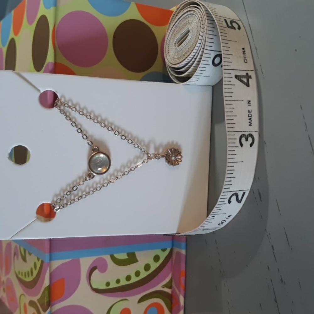 Girl's Flower & Rhinestone Necklace - Picture 5 of 10